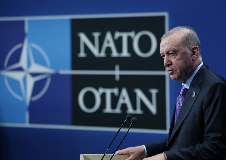 “Everyone must shoulder responsibility to ensure peace in the Middle East”