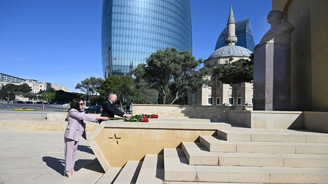 President Aliyev Commemorates Azerbaijanis Who Lost Their Lives in World War II