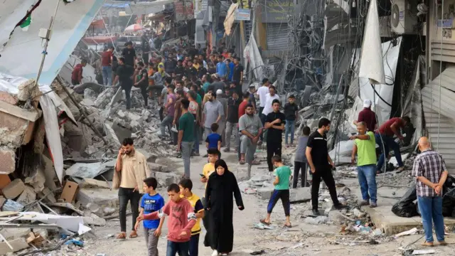 The death toll from Israel’s attacks on Gaza has risen by 61 in the past 24 hours, reaching 57,823